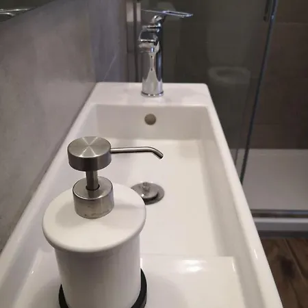 E Bagno Privato A 3 Minuti Dalla Stazione Bed and Breakfast Μπολόνια