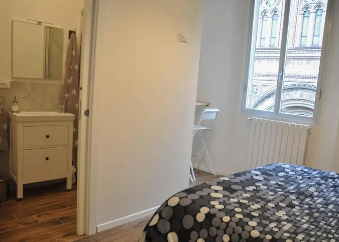 E Bagno Privato A 3 Minuti Dalla Stazione 볼로냐