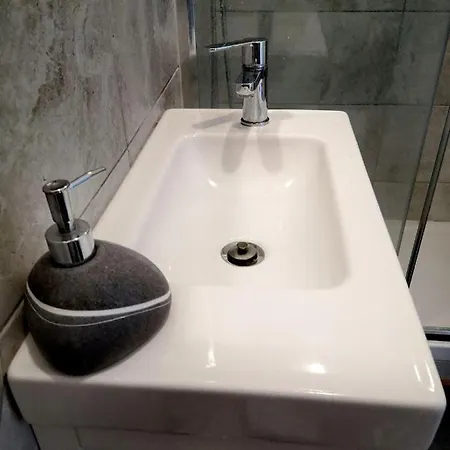 Alojamento de Acomodação e Pequeno-almoço E Bagno Privato A 3 Minuti Dalla Stazione Bolonha