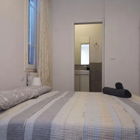 Couette-café E Bagno Privato A 3 Minuti Dalla Stazione Bologne