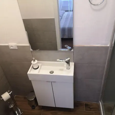 E Bagno Privato A 3 Minuti Dalla Stazione Boloňa